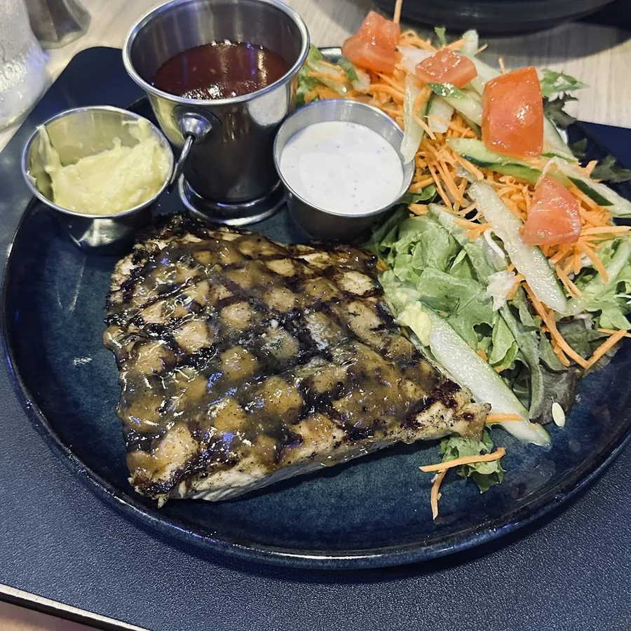 VINI VINI - Fish N' Grill, plat à partager